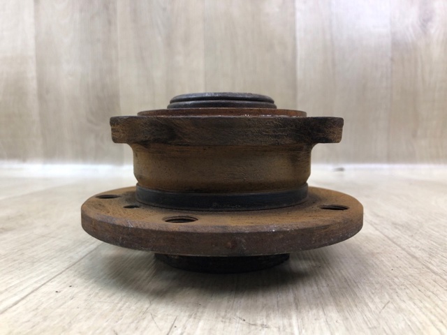 BMW 31209813406 Передняя ступица в наличии Винница