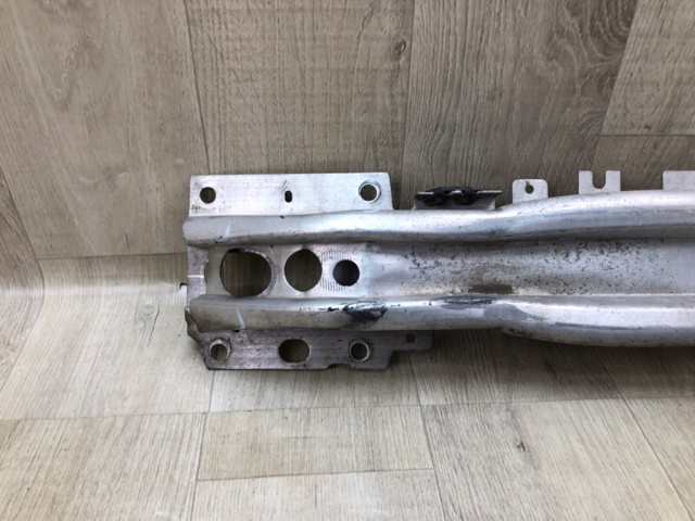 VOLVO 31276358 Усилитель переднего бампера в наличии Хмельницкий