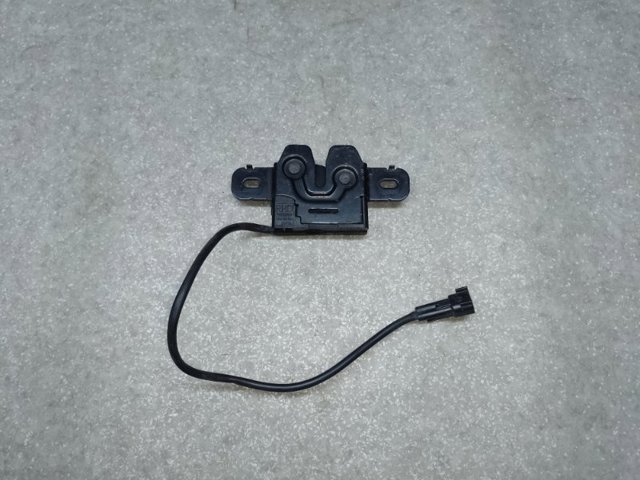Замок капота, правый 31356007 VOLVO