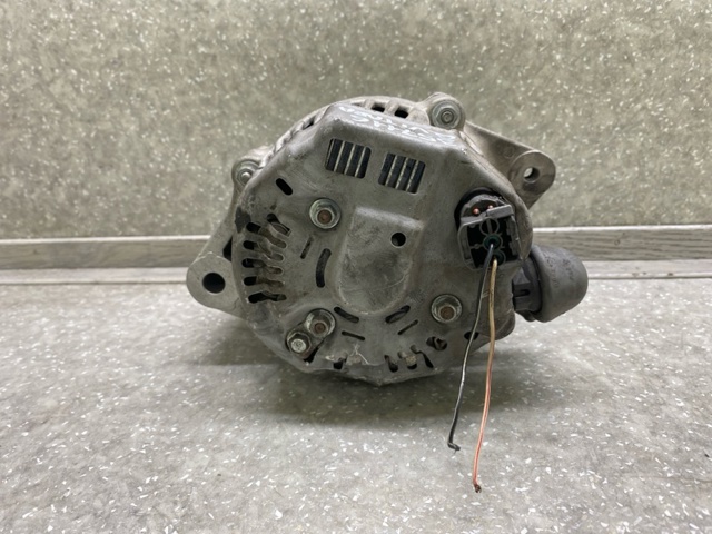 SUZUKI 3140052D10 Генератор в наличии Ровно