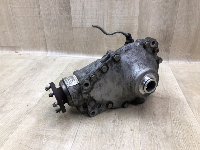 Редуктор колесный моста переднего 31508635863 BMW