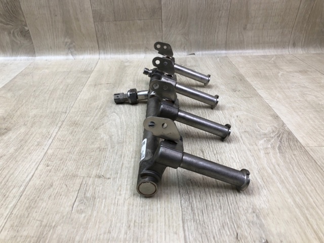 VOLVO 32135229 Распределитель топлива (рампа) в наличии Днепр