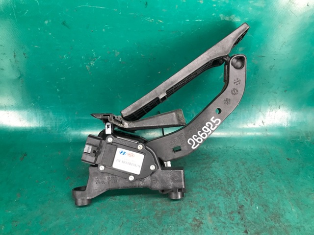 327003R310 HYUNDAI Педаль газа (акселератора) купить в Запорожье