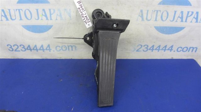 Педали газа 32700B2110 HYUNDAI