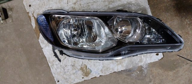 Основная фара - вставка Хонда Сивик VIII