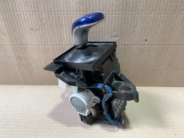 3355047053B1 TOYOTA Механизм переключения передач (кулиса, селектор) купить в Ирпень