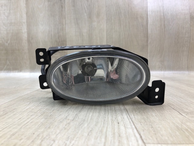 Туманка правая 33901SEAG51 HONDA