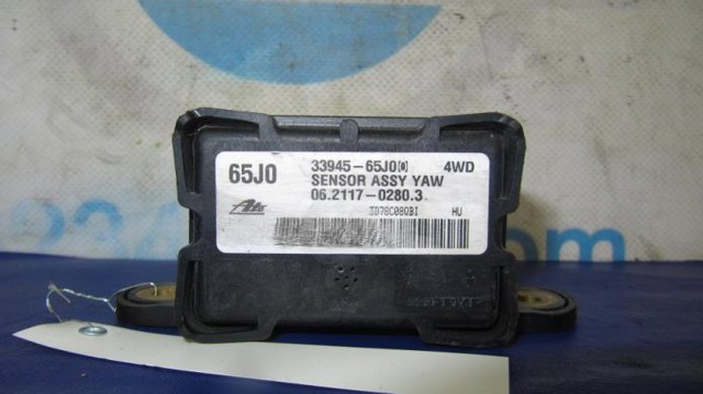SUZUKI 3394565J00 Датчик поперечного ускорения (ESP) в наличии Винница