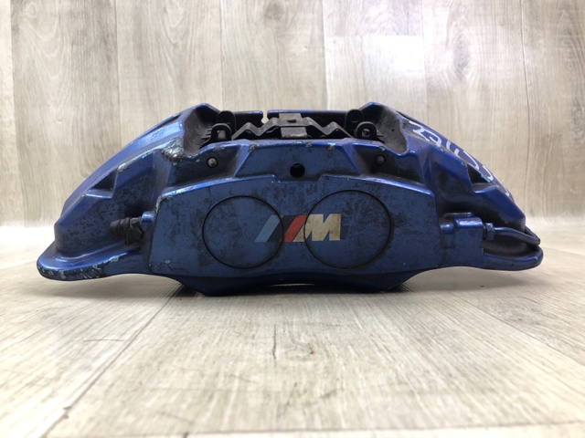 34106888630 BMW Суппорт тормозной передний правый купить в Львов