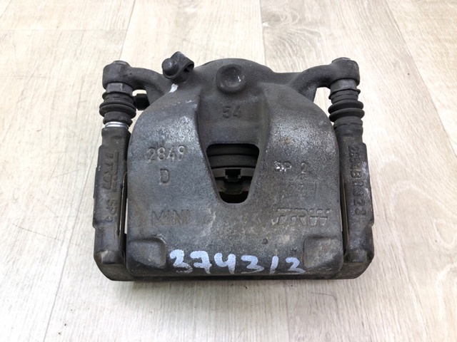 34119804728 BMW Суппорт тормозной передний правый купить в Ужгород