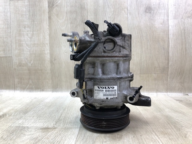 Насос кондиционера 36002152 VOLVO