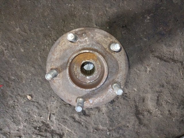 Задняя шпиндель 3785A073 MITSUBISHI