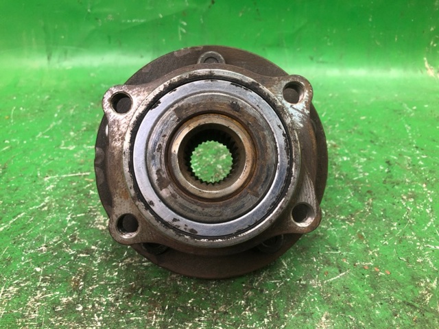 MITSUBISHI 3885A016 Передняя ступица в наличии Чернигов
