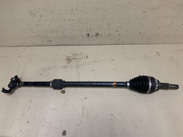 Полуось передняя, правая 391003RC0A NISSAN