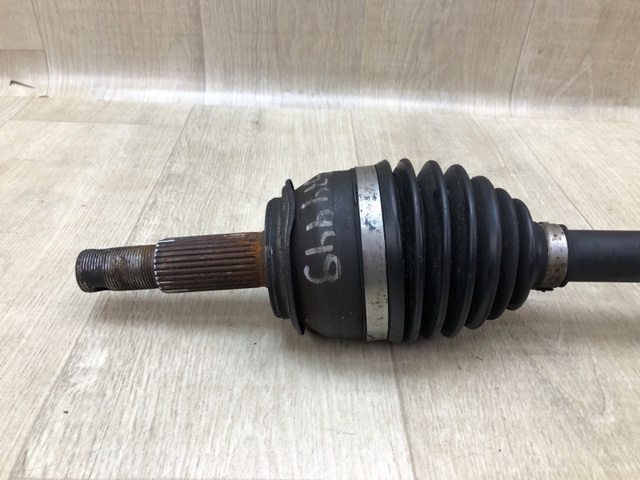 NISSAN 391004BA0C Полуось (привод) передняя правая в наличии Черкассы