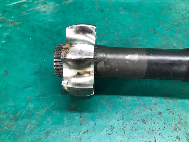 391011KB0A NISSAN Левая полуось купить в Киев