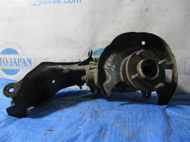 NISSAN 400112J500 Цапфа передняя левая в наличии Полтава