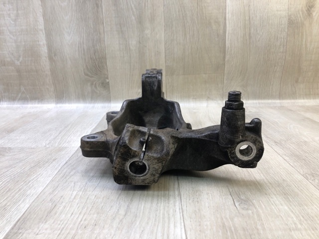 NISSAN 400143JA0A Цапфа передняя правая в наличии Харьков
