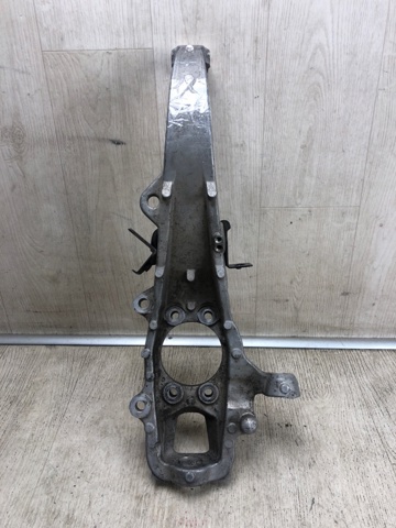 400144GA0A NISSAN Цапфа (поворотный кулак) передний правый купить в Полтава