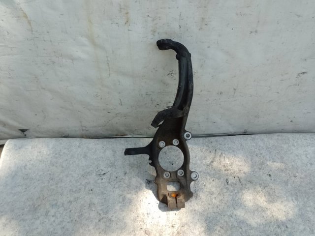 NISSAN 40014EA000 Цапфа передняя правая в наличии Черкассы