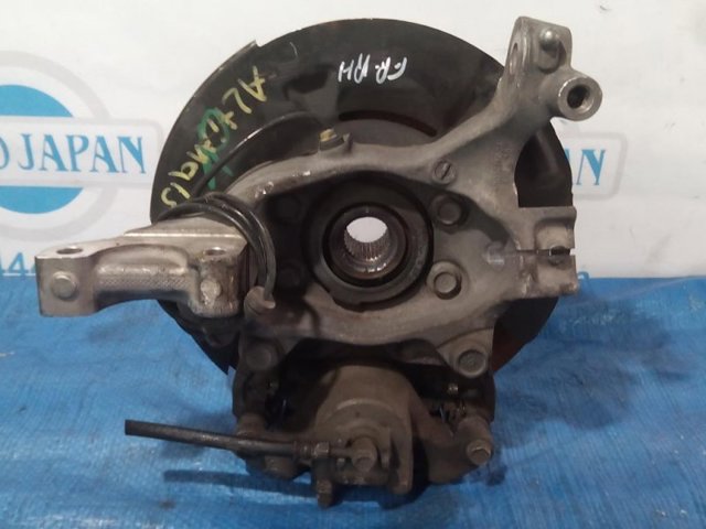 Цапфа (поворотный кулак) передний правый 40014JA00A NISSAN