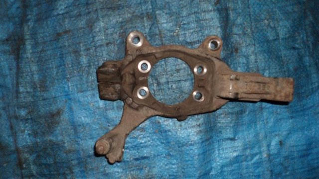 40014JN00A NISSAN Цапфа (поворотный кулак) передний правый купить в Винница