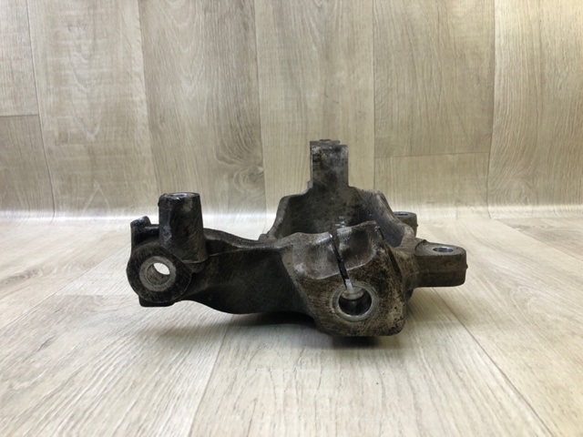 400153JA0A NISSAN Цапфа передняя левая купить в Черновцы
