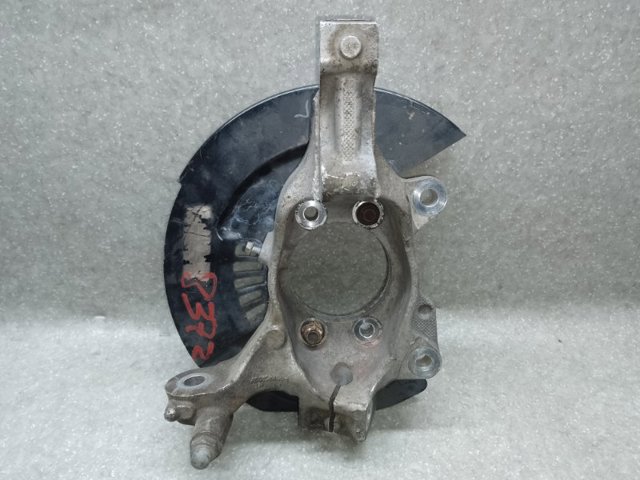 Цапфа поворотного кулака 400153JA0A NISSAN