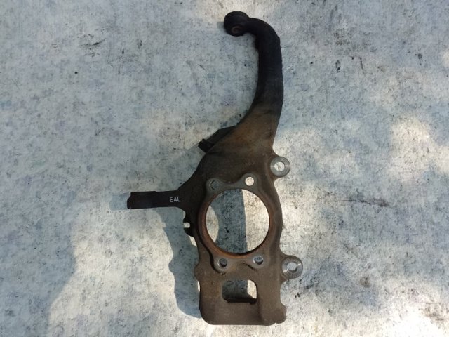 Цапфа поворотного кулака 40015EA000 NISSAN