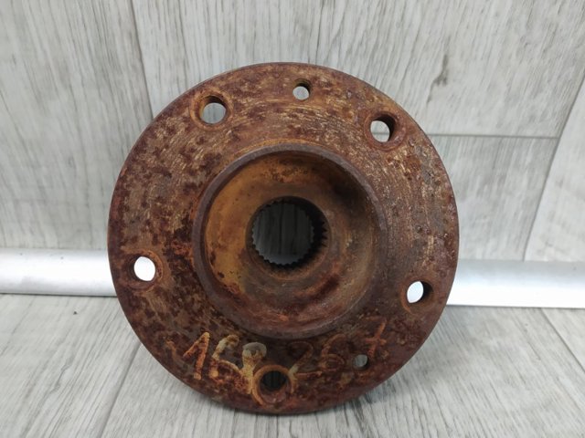 NISSAN 402024EA0A Передняя ступица в наличии Житомир