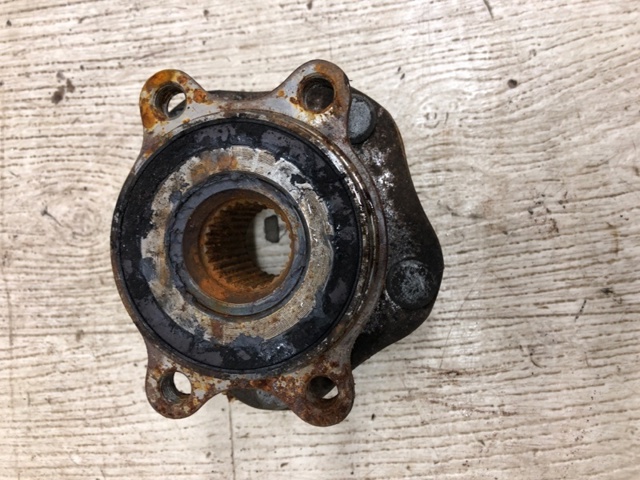 NISSAN 402026FK0A Передняя ступица в наличии Винница