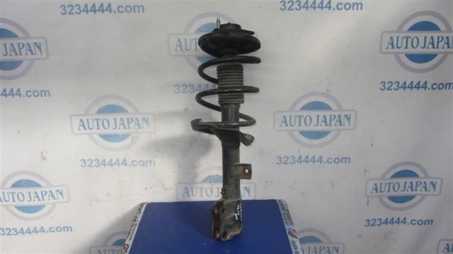 Амортизаторная стойка передняя левая 4060A205 MITSUBISHI