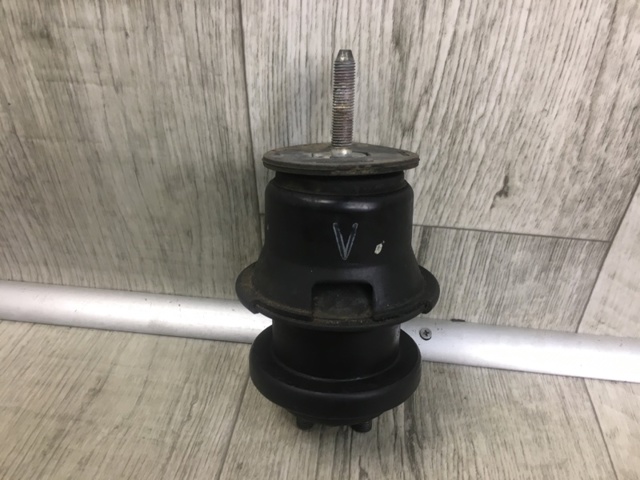 Левая подушка двигателя 41022AJ210 SUBARU