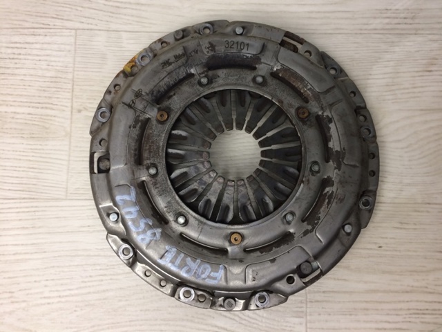 HYUNDAI 4130032101 Корзина сцепления в наличии Кривой Рог