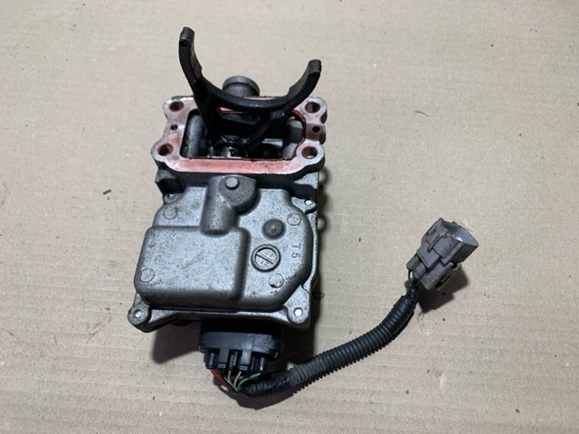 Клапан включения переднего моста 4140035030 TOYOTA