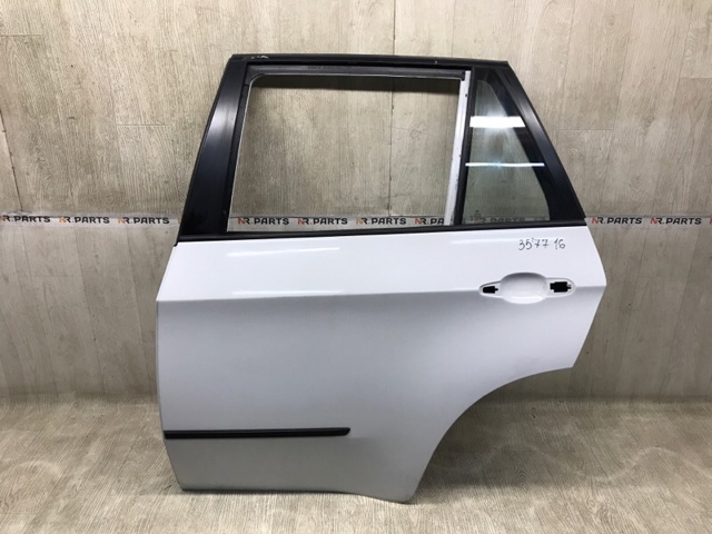 Дверь задняя 41527261481 BMW