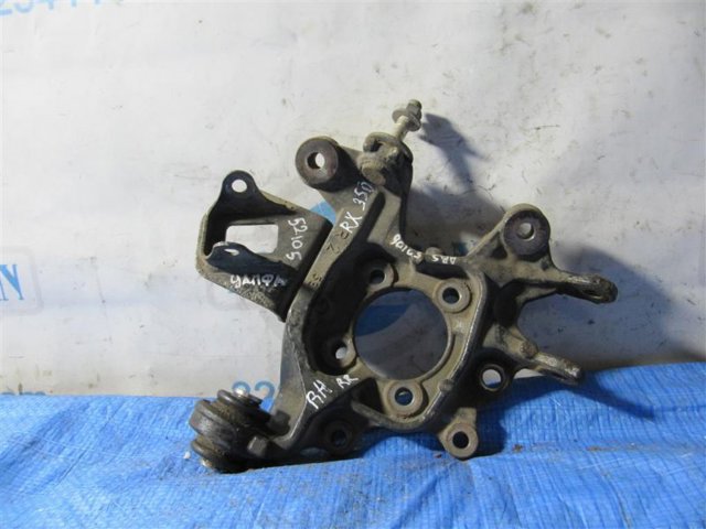 Цапфа поворотная правая 423040E020 TOYOTA
