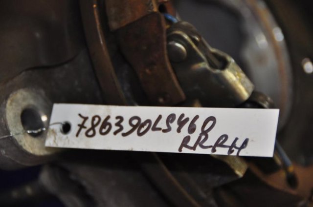 TOYOTA 4230450100 Цапфа (поворотный кулак) задний правый в наличии Одесса