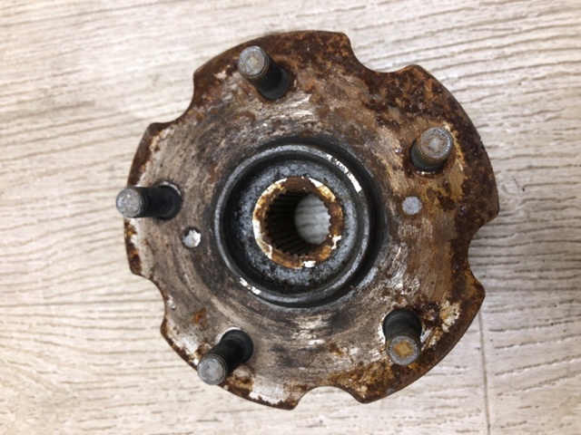 424500R010 TOYOTA Ступица задняя купить в Николаев