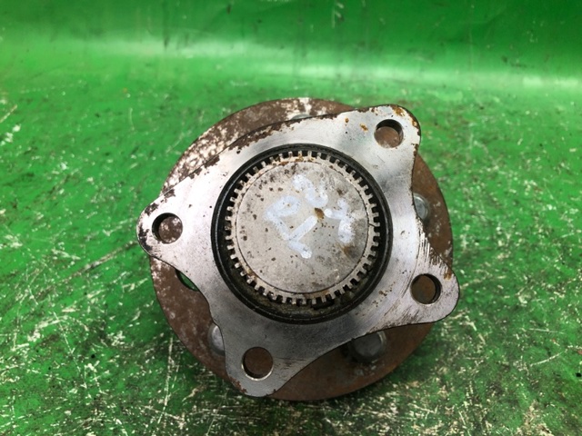 Ступицы задних колес 4245033020 TOYOTA
