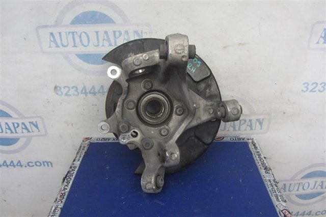 Цапфа правая 430185CA0A NISSAN
