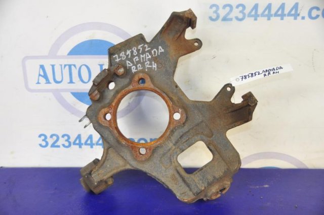 Цапфа поворотная правая 430187S000 NISSAN