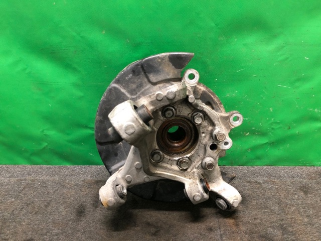 NISSAN 430195CA0A Цапфа задняя левая в наличии Украина