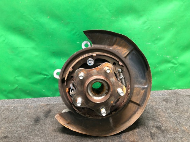 NISSAN 430195CA0A Цапфа задняя левая в наличии Черновцы