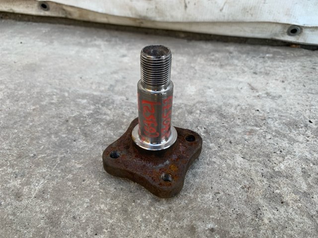 Цапфа поворотная правая 430421HA0A NISSAN