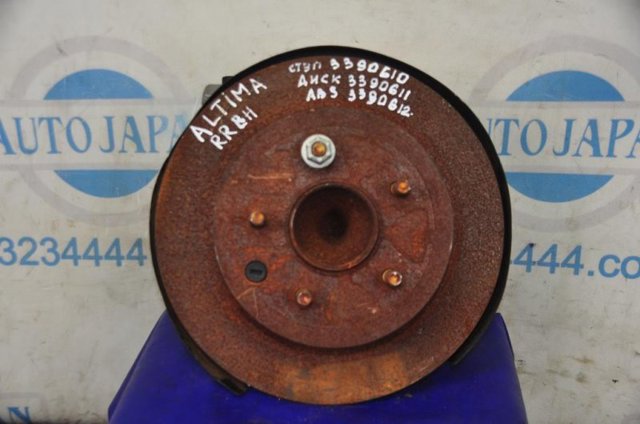 Ступицы задних колес 432023TA0A NISSAN