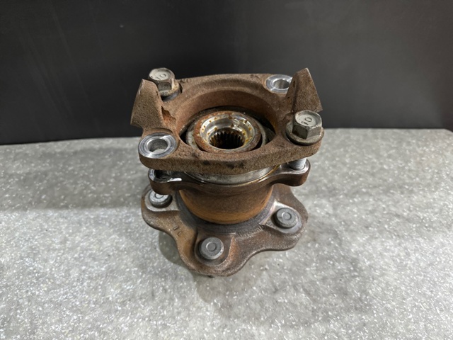 NISSAN 432024BF0A Ступица задняя в наличии Ужгород