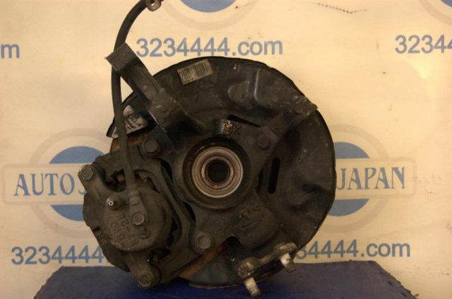 Цапфа поворотная правая 4321121040 TOYOTA