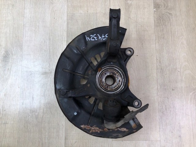 Кулак поворотный передний левый 4321206240 TOYOTA