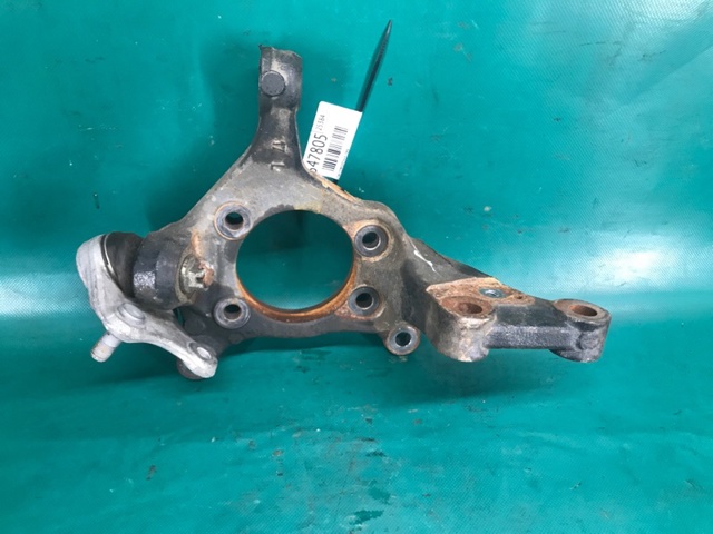 Цапфа (поворотный кулак) передний левый 4321278010 TOYOTA